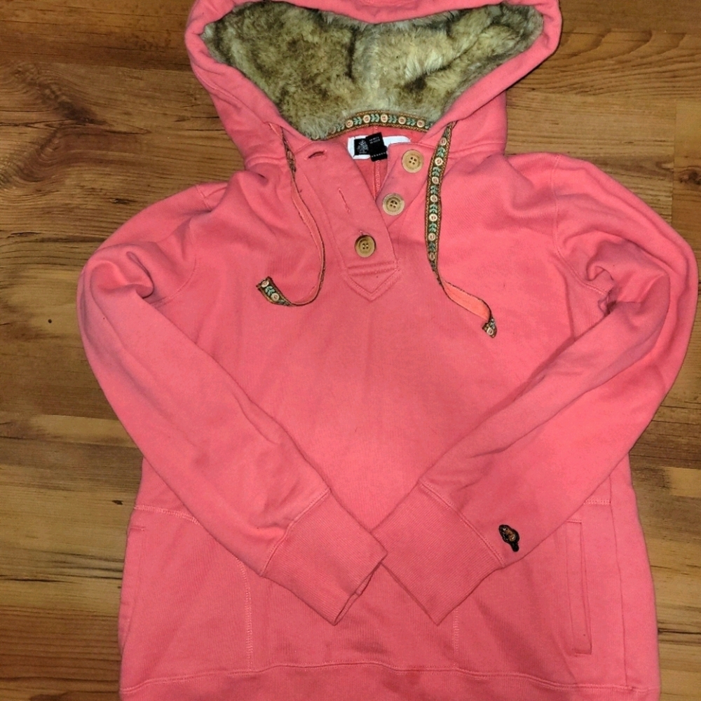 Roots sweater